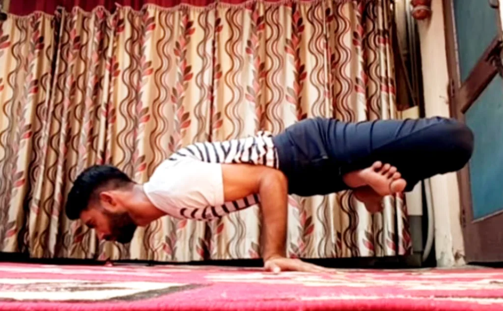 Lonegst Time to Hold Padmamayurasana