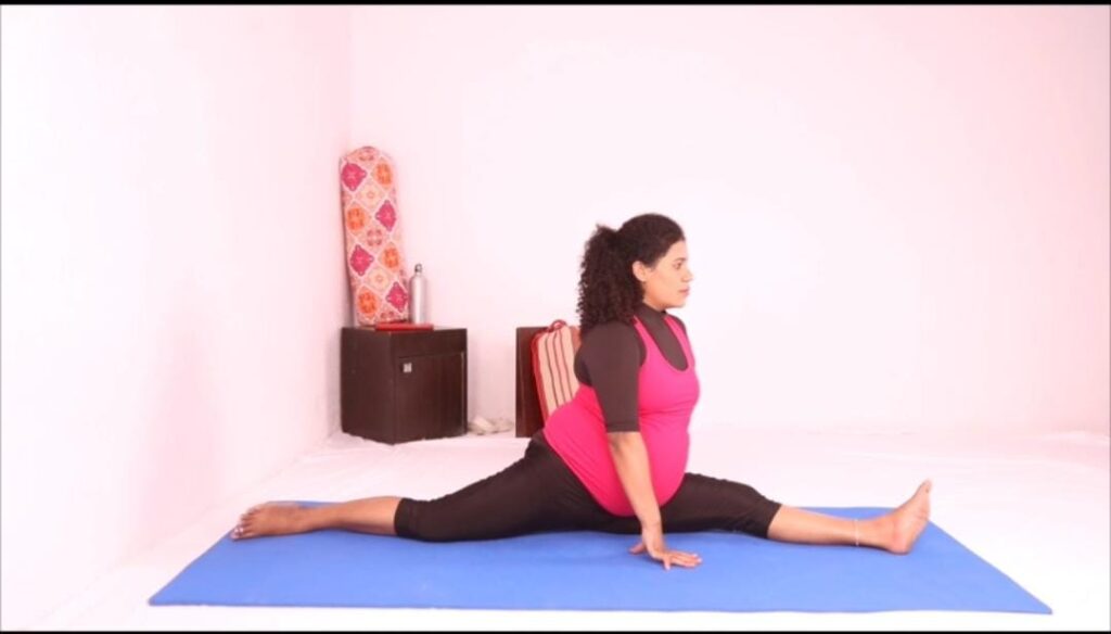 Hanumanasana Yoga Performed Just Three Days Before Delivery