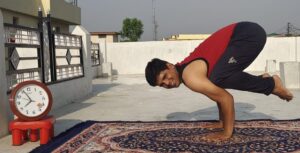 Lonegst Time to Hold Bakasana